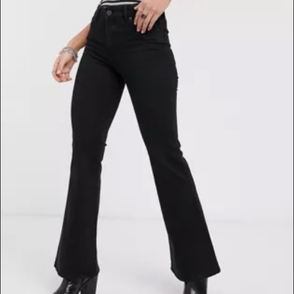 Elizabeth And James high rise flare jeans - Picture 5 of 11